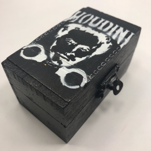 Harry Houdini Magician inspired distressed graffiti Rocker Box Mini - Picture 4 of 12